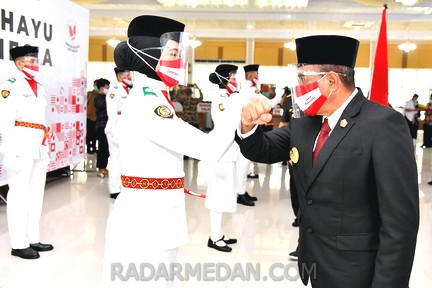 Gubernur Sumut Edy Rahmayadi Kukuhkan 8 Paskibraka 2020