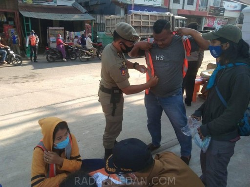 Gustu Covid-19 Deliserdang Sosialisasi Perbup Tentang Prokes, 44 Orang Terjaring