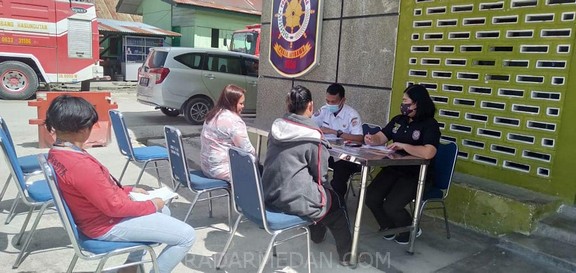 Satgas Covid-19 Lakukan Penerapan Disiplin Protokol Kesehatan di Dolok Sanggul