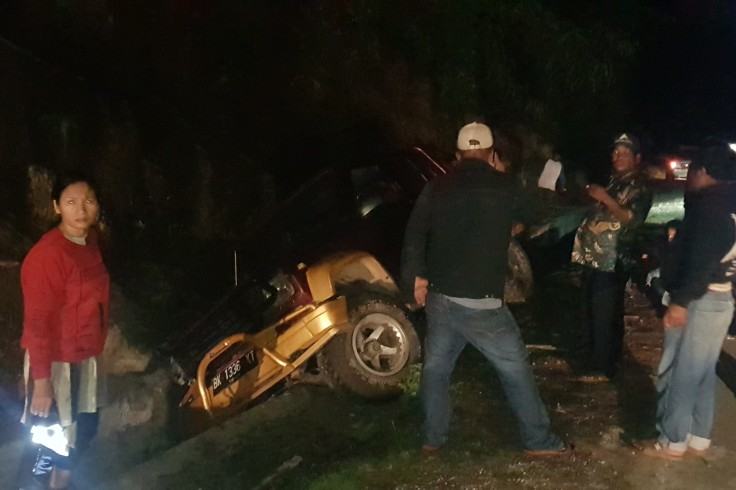 Hindari Bis Cepat, Pick Up ini Masuk Paret di Perbatasan Karo Simalungun