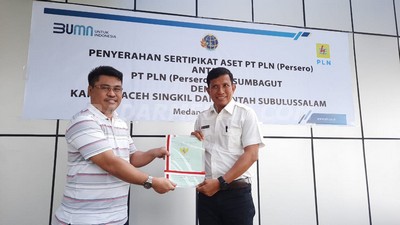 Kantor Pertanahan Singkil dan Subulussalam Serahkan 67 dari 156 Sertipikat Tanah Aset PLN
