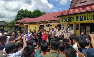 Desak Tangkap Pembunuh Marsal Harahap, Kapolres Simalungun Terima Aksi Sejumlah Jurnalis