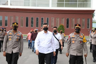 Kapoldasu Bersama Kalemdiklat Polri Cek Lokasi Latsitarda Nusantara dan Vaksinasi Massal