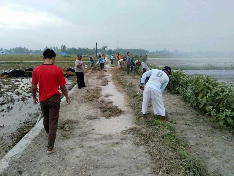Songsong Hari Jadi Asahan ke-74, Warga se-Kecamatan Rawang Panca Arga Gotong-Royong Massal