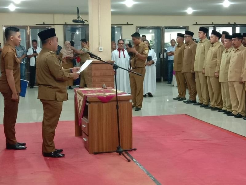 6500_Bupati-Lantik-99-Pejabat-di-Lingkungan-Pemkab-Labusel.jpg