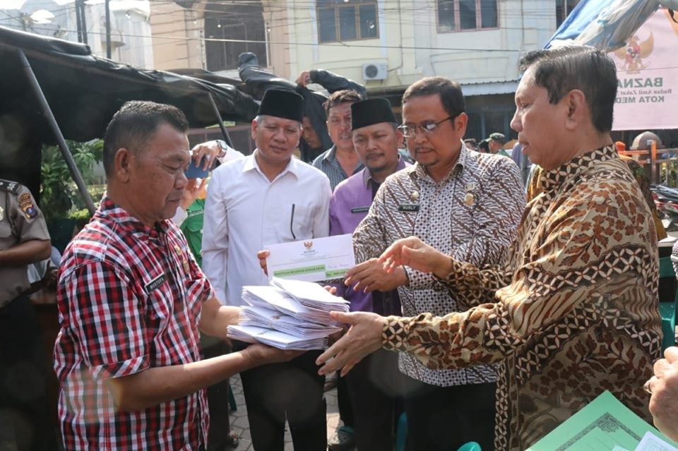  Pemko Medan Salurkan Bantuan Korban Kebakaran di Jalan Sentosa Lama