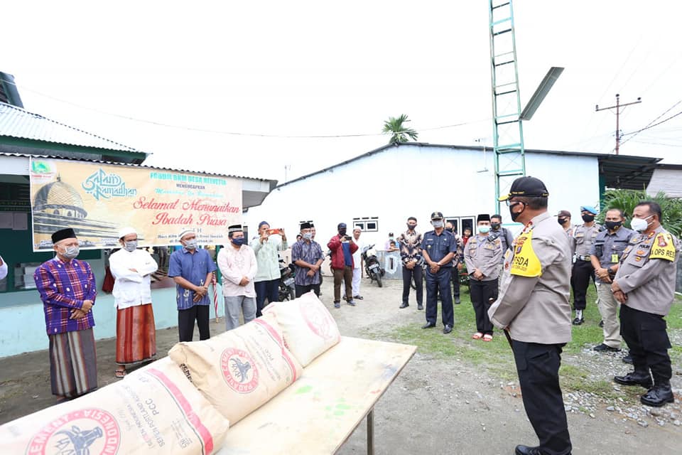 Kapolda Sumut Irjen Pol. Drs. Martuani Sormin Silaturahmi Kamtibmas  Tokoh Masyarakat Helvetia
