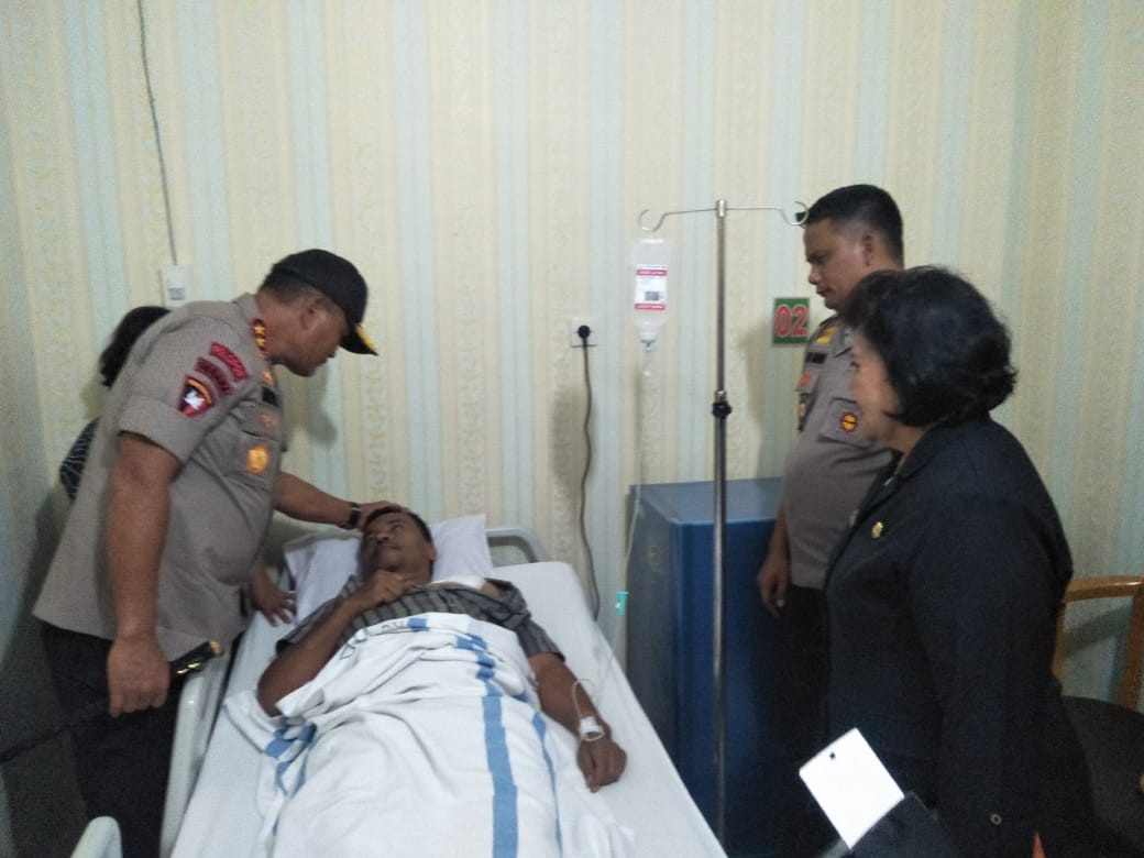Kapolda Sumut Besuk Aiptu Basmi Ginting Pasca Dibacok Pengedar Sabu