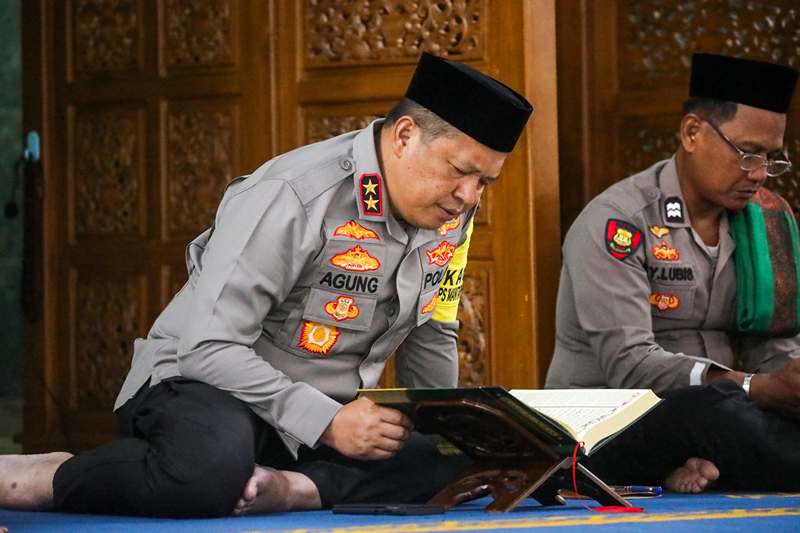 AGUNG.jpg