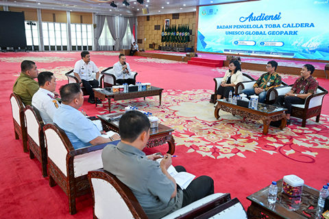Audiensi_Badan_Pengelola_Kaldera_Toba_1_jpg.jpg