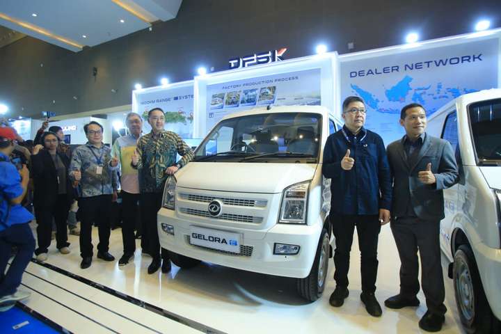 DFSK Rilis Emblem Baru Mobil Komersial di PEVS 2026