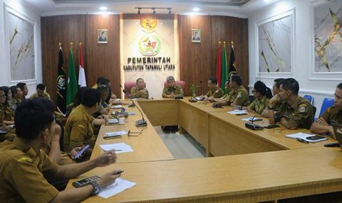 Pimpin Rapat Digitalisasi Parlinsos Bupati Taput Harapkan Layanan Publik Cepat dan Tepat Sasaran