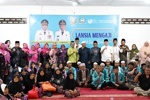 Dinas_Sosial_Prov_Sumut_Lansia_Mengaji_1.jpg