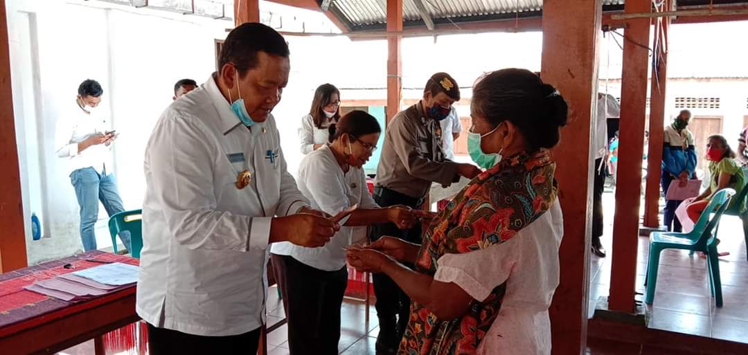 Hari Ini , 3 Desa di Kecamatan Onan Runggu Menerima BST Kemensos RI