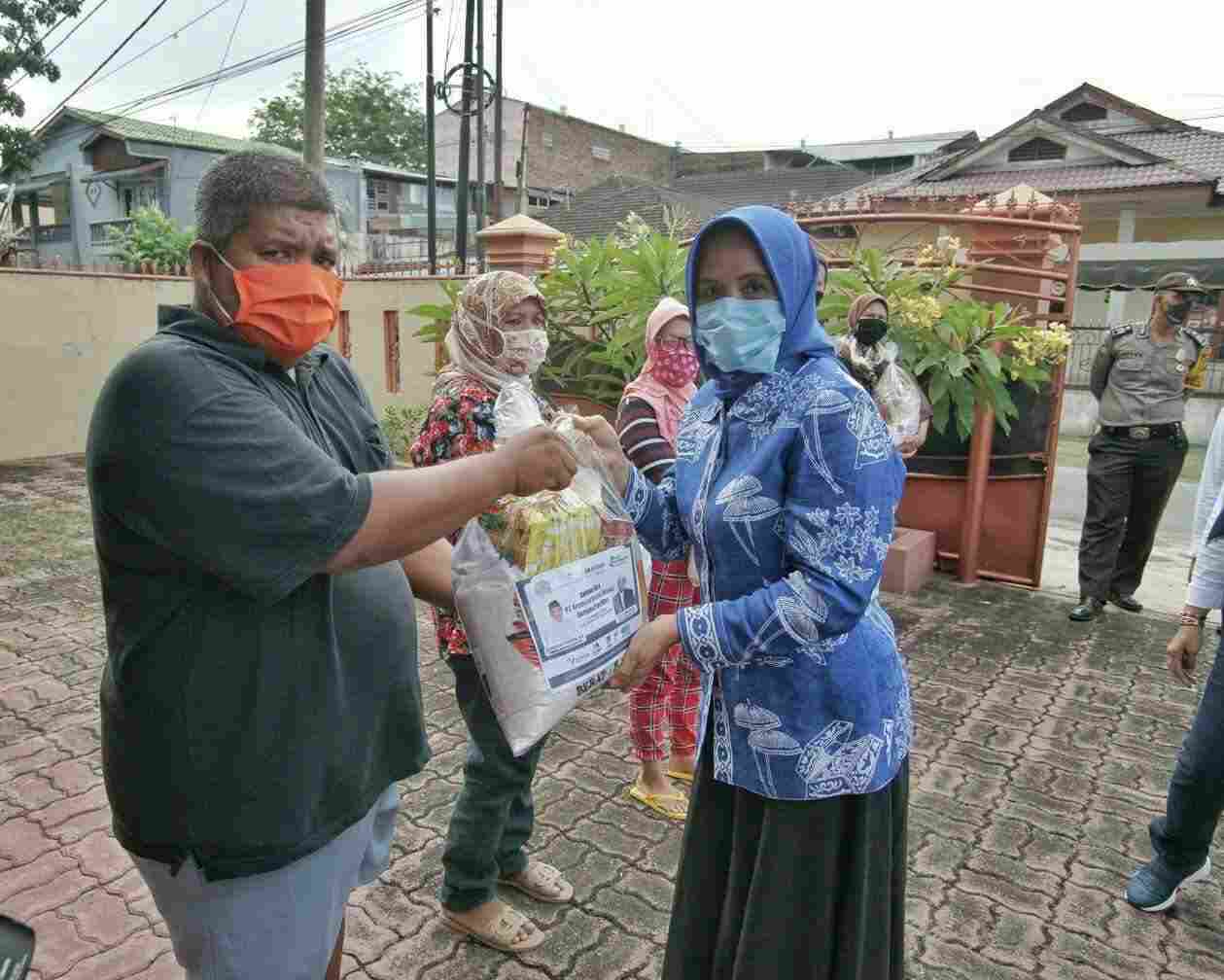 TP PKK Kota Medan Bantu Penyandang Disabilitas Tuna Runggu