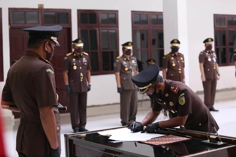 Kajati Sumut Pimpin Serah Terima Jabatan Asisten, Kajari dan Koordinator