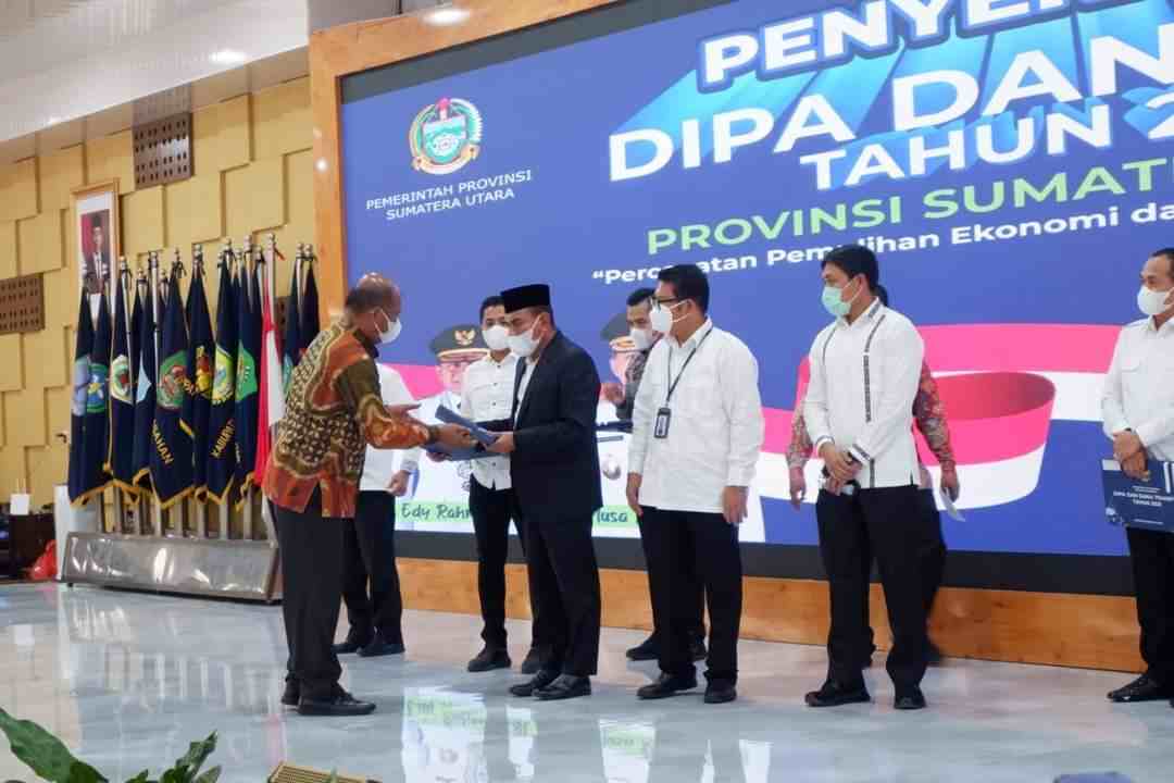 Pjs Bupati Toba Terima DIPA dan TKDD TA 2021