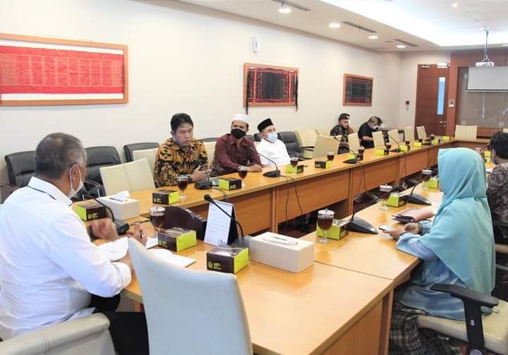 Siap Sinergi, Perwakilan Dosen dari Idokamusi Temui DPRD Sumut