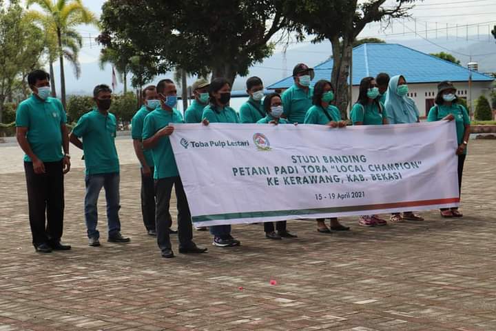 14 Orang Perwakilan Kelompok Tani dari Toba Studi Banding ke Jawa Barat