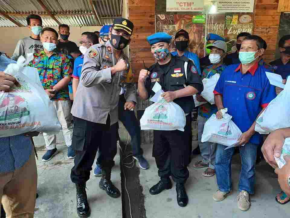 Peringati Hari Buruh, Polres Batubara Gelar Bakti Sosial dengan KSPSI