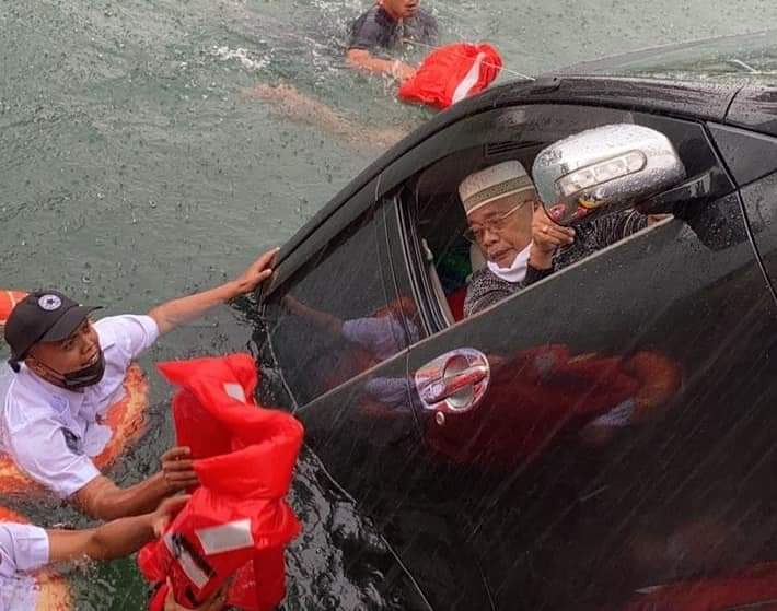 Polres Samosir Selidiki Jatuhnya Toyota Avanza ke Danau Toba