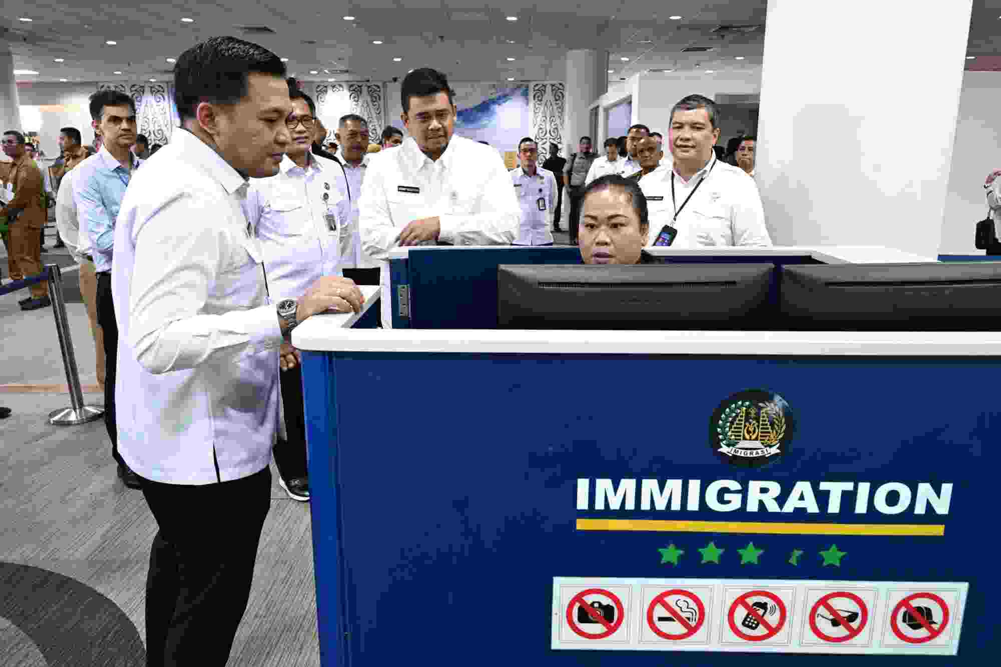 Gubernur_Tinjau_VIP_Imigrasi_06_(1)_compress31.jpg