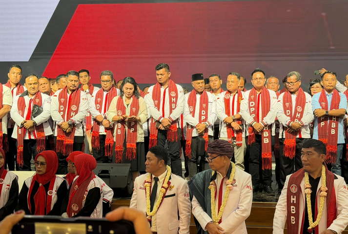 Lamsiang Pimpin Lagi HBB, Dosma Sijabat Jabat Dewan Pengarah