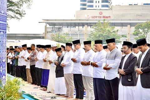 Refleksi Iduladha, Rico Waas Ajak Warga Perkuat Kepedulian Sosial dan Jaga Lingkungan