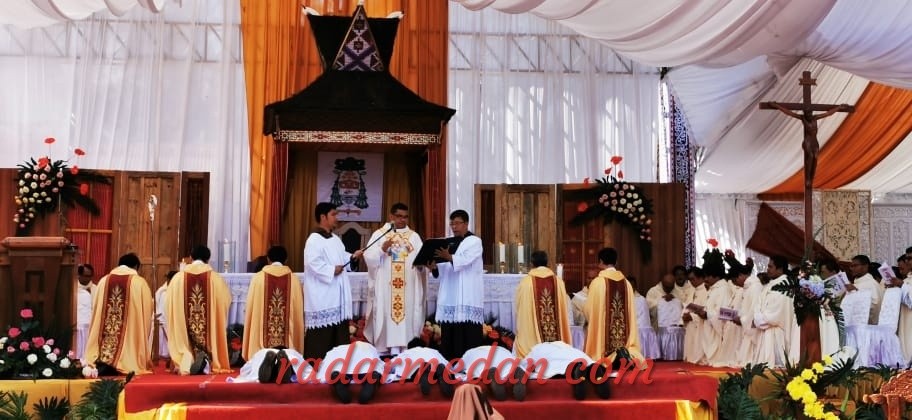Uskup Agung : Imam Baru Harus Lebih GILA Dalam Pelayanan