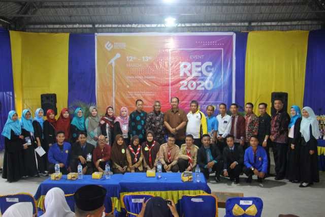 Diikuti 294 Peserta, Sekda Asahan Buka Royal English Competition