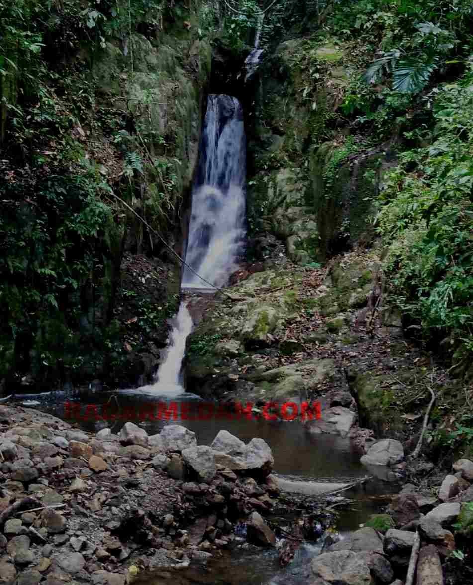  Air Terjun Si Labu-labu, Wisata Alam Tersembunyi di Desa Holbung Samosir