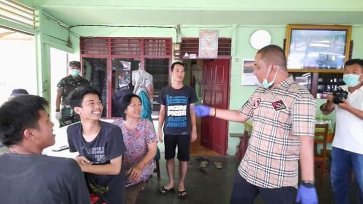 Bupati Tapteng Turun Langsung Imbau Warganya Jangan Berkumpul 