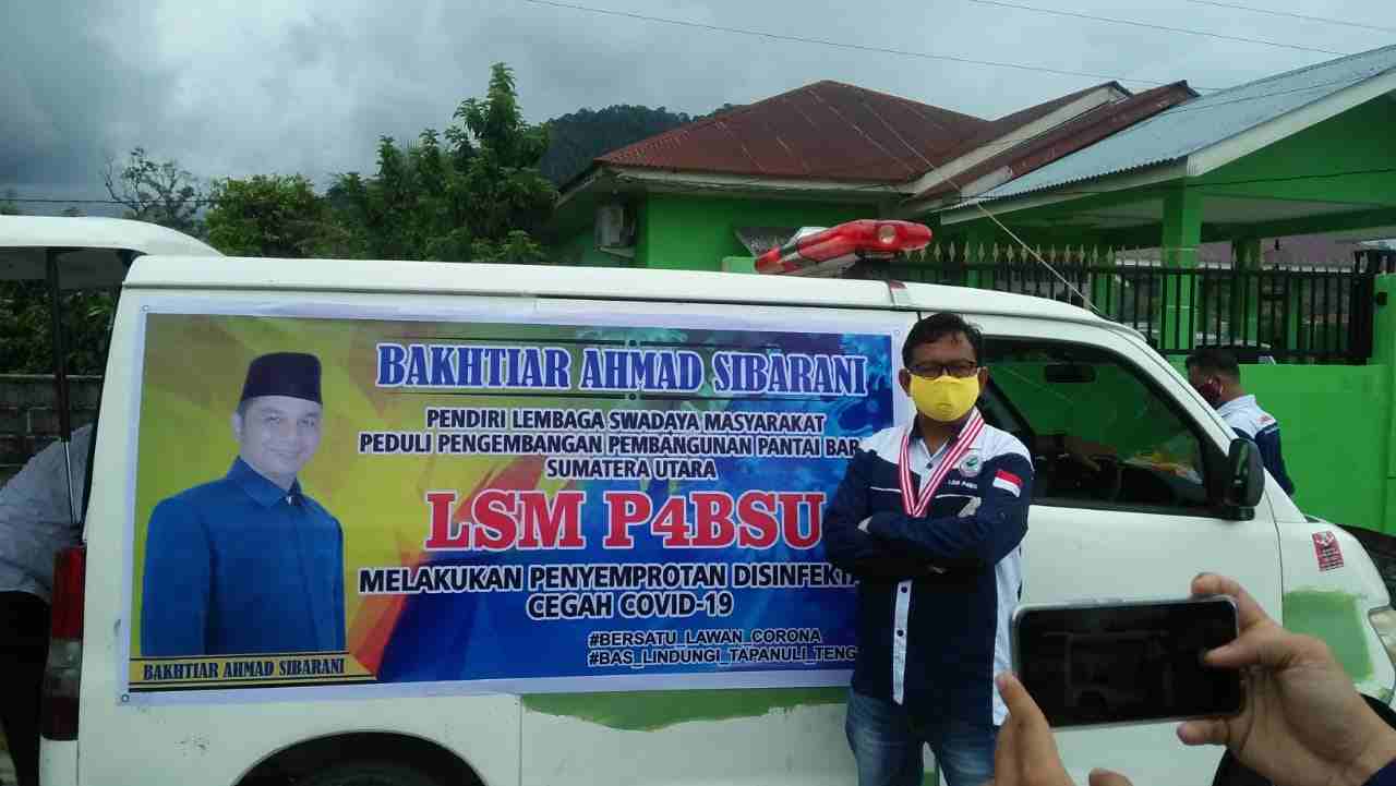 Putuskan Mata Rantai Covid-19, LSM P4BSU Kembali Lakukan Penyemprotan Disinfektan 