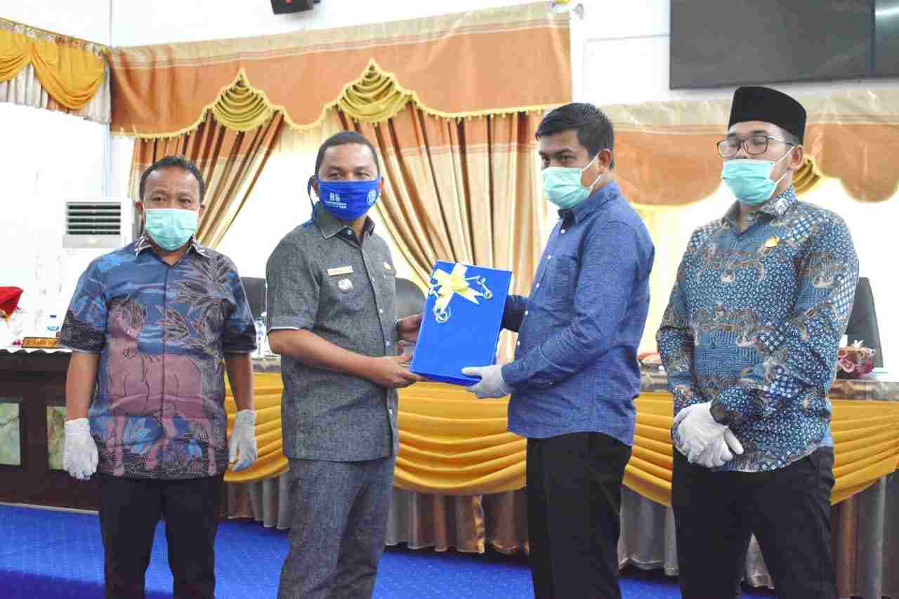 Bupati Tapanuli Tengah Sampaikan LKPJ Tahun Anggaran 2019 