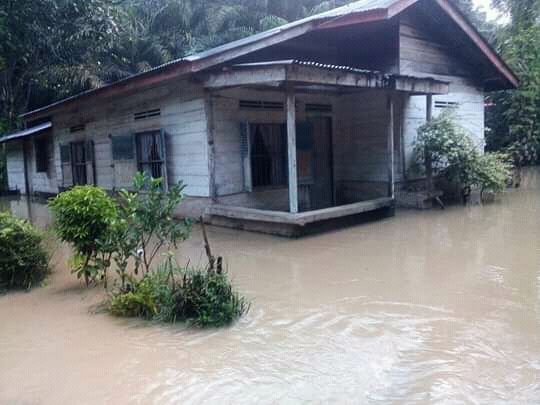 Diguyur Hujan Semalaman, 20 Rumah Terendam di Desa Buntu Pane