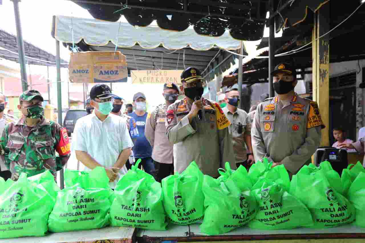 Kapolda Sumut Kunjungi Korban Kebakaran di Tegal Sari