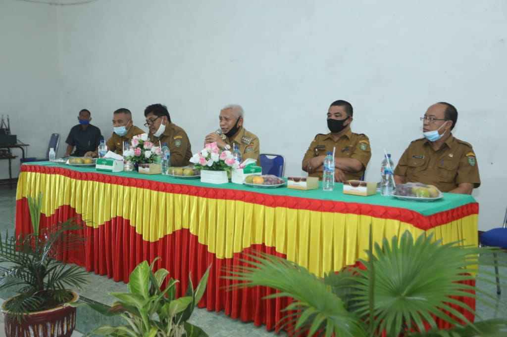 Dua ASN yang Ditemukan dalam Mobil Setengah Bugil Saat Ini hanya Dicopot Jabatannya