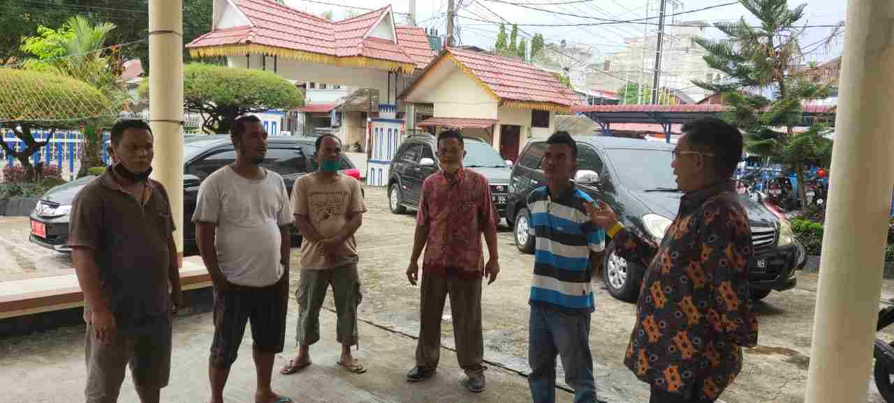 Biaya Rapid Test Terlalu Membebani, Sopir Truk Geruduk DPRD Sibolga