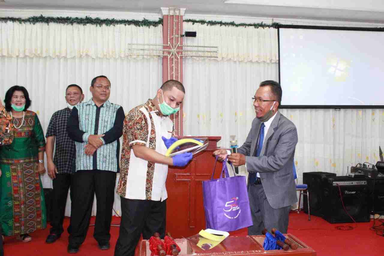 Kedatangan Bupati dan Wakil Bupati Tapteng Disambut Hangat Pendeta GBI