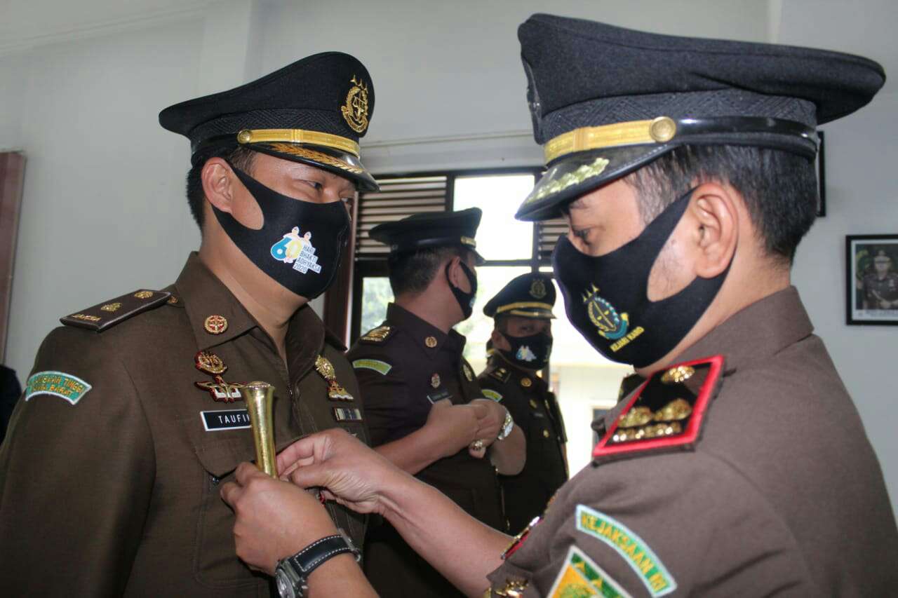 Pimpin Sertijab Kasi Datun Dan Kasubagmin, Ini Harapan Kajari Karo