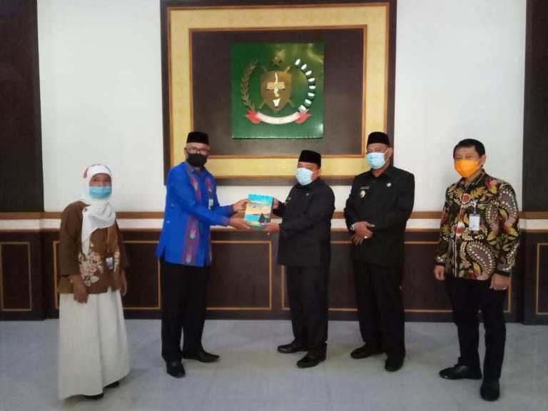 Kabupaten Langkat Terima Penghargaan dari BPS Dalam Pelaksanaan SP2020 Secara Online