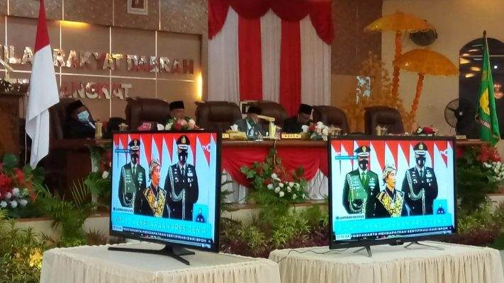 Bupati dan Wabup Bersama DPRD Langkat Dengarkan Pidato Presiden Jelang HUT RI