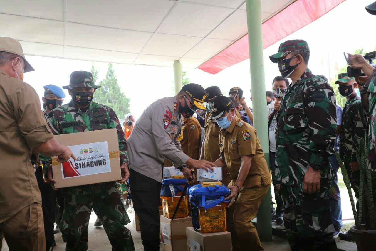 Poldasu Beri Bantuan Logistik dan Masker, Water Canon Disiapkan Bersihkan Debu