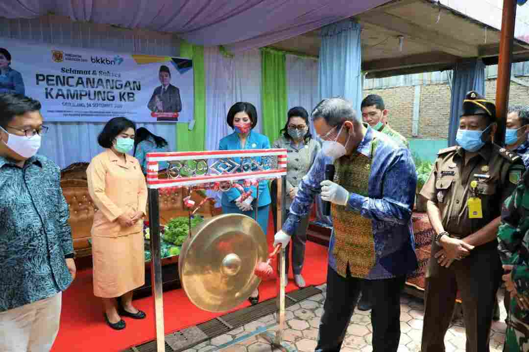 Bupati Dairi Resmikan Pencanangan 5 Kampung KB Sekaligus di Belang Malum