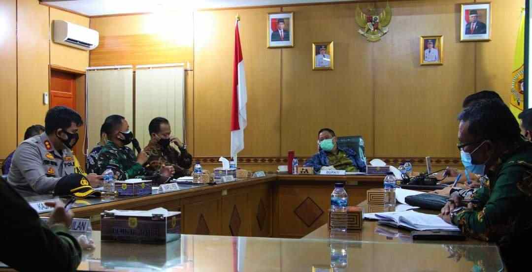 Bupati Dairi Pimpin Rakor Pembentukan Satgas Penanganan Covid-19 