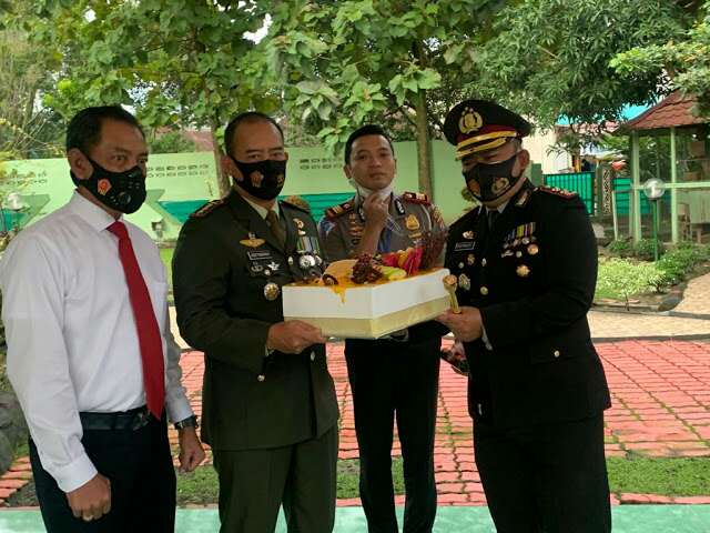 Jalin Silaturahmi, Dirnarkoba Poldasu Sambangi Danrem 022 Pantai Timur 