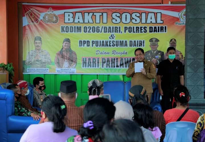 Kodim 0206/Dairi, Polres Dairi dan DPD Pujakesuma Dairi Serahkan Bantuan Masker dan Sembako 