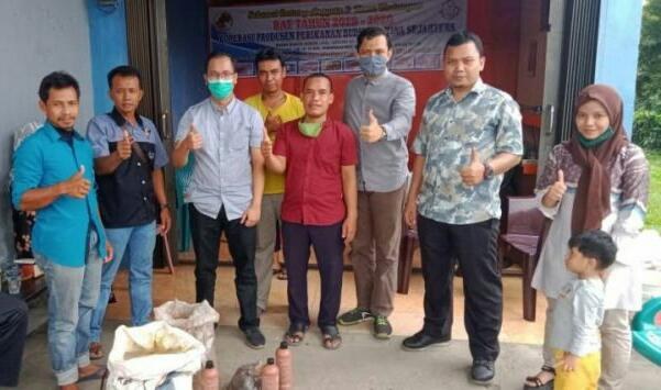 Tim Pengabdian USU Menyalurkan Teknologi Pengolahan Lalat BSF Sebagai Pakan Ikan