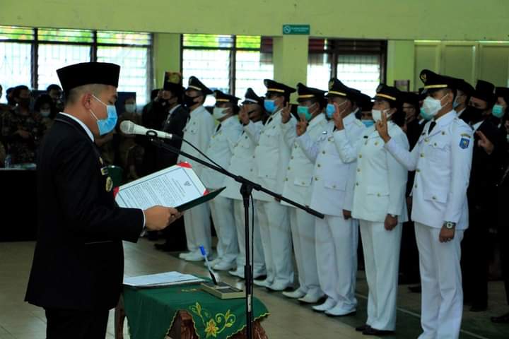 Wakil Bupati Dairi Lantik Pejabat Tinggi Pratama, Administrator dan Pengawas