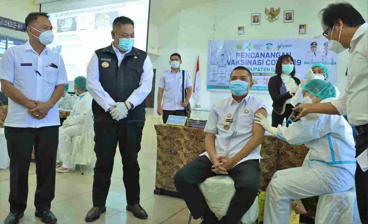 Bupati Dairi : Vaksinasi Covid-19 Sebagai Komitmen Pemerintah dalam Pencegahan
